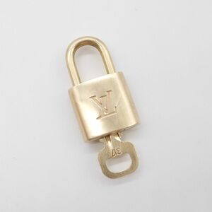 🍓LV Lock and Key #317